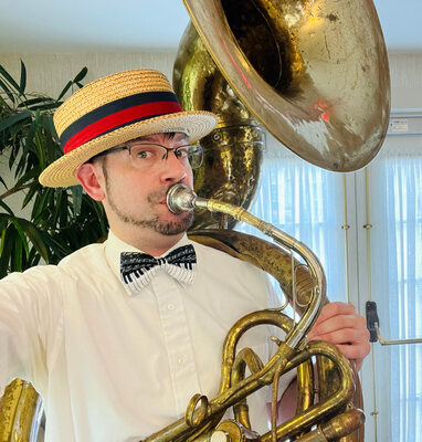 David Citron performing