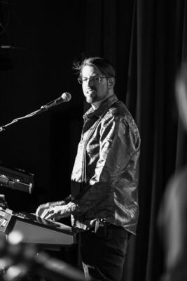 David Citron performing